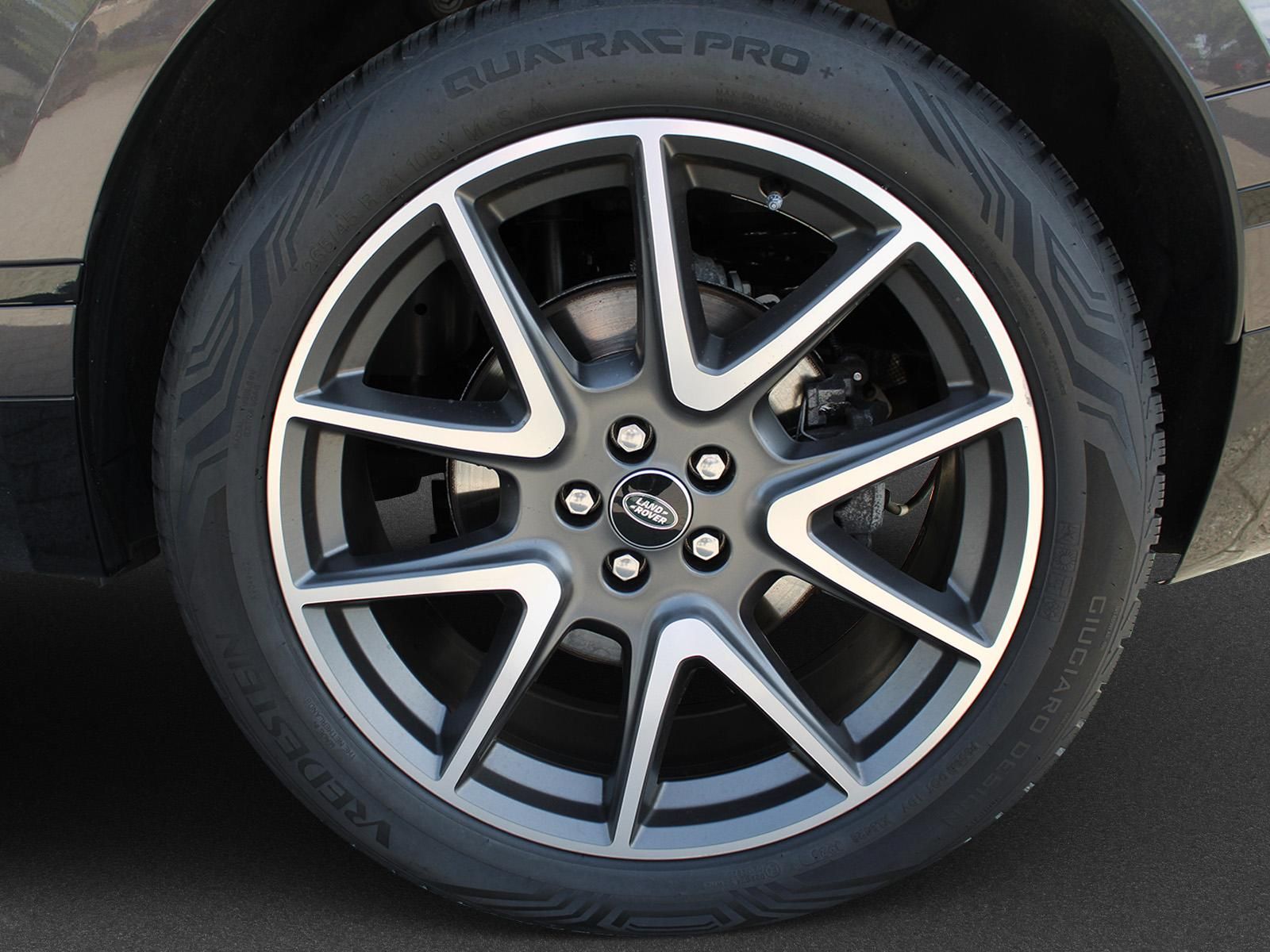 Fahrzeugabbildung Land Rover Range Rover Velar D300 R-Dynamic SE