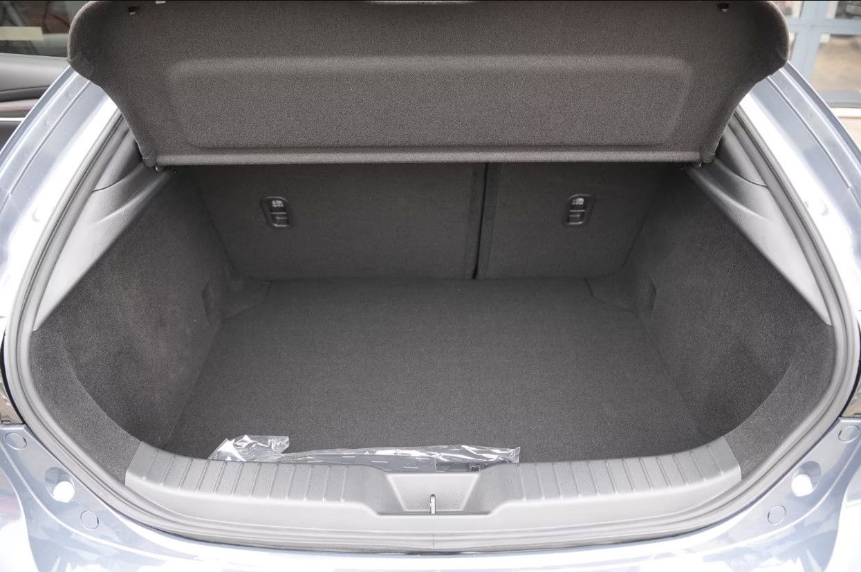 Mazda 3 - Bild 16