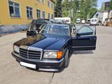 Mercedes-Benz Mercedes Benz S420 SE - Mercedes-Benz S 420 mit Benzin-Antrieb: Automatik