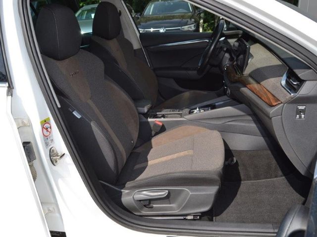 Octavia 2.0 TDI 4x4 DSG Scout AHK/MATRIX/NAVI/IN