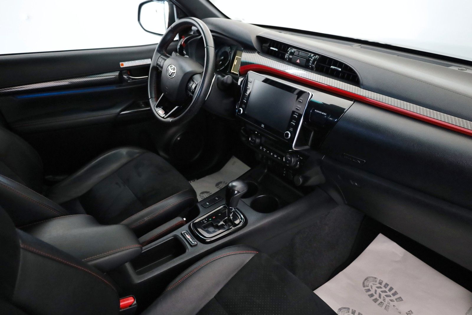 Fahrzeugabbildung Toyota Hilux 2.8 D-4D GR Sport,Alcantara,ACC,Rollo, AHK