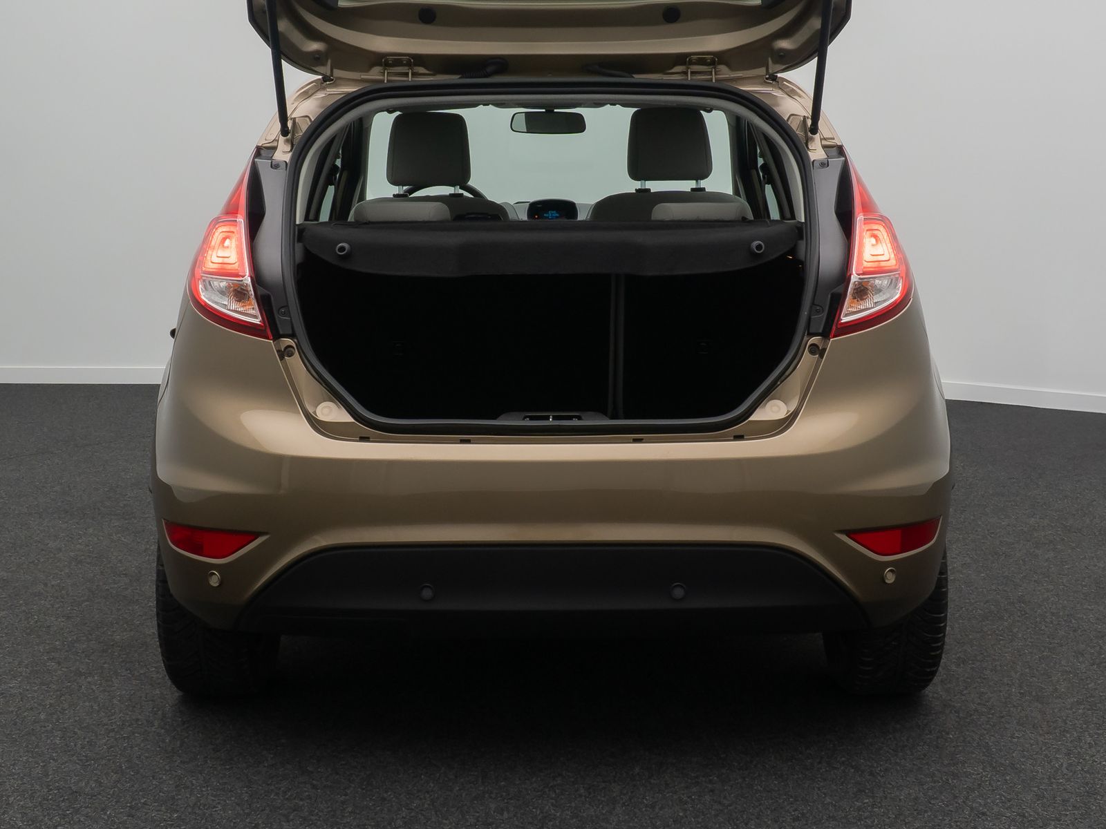 Fahrzeugabbildung Ford Fiesta Trend Aut PDC EasyDriver SoundPaket Stoff