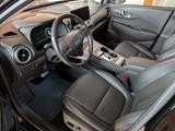 Hyundai KONA Elektro 150kW SoH 98% Prime Voll - Hyundai KONA Elektro mit Schiebedach