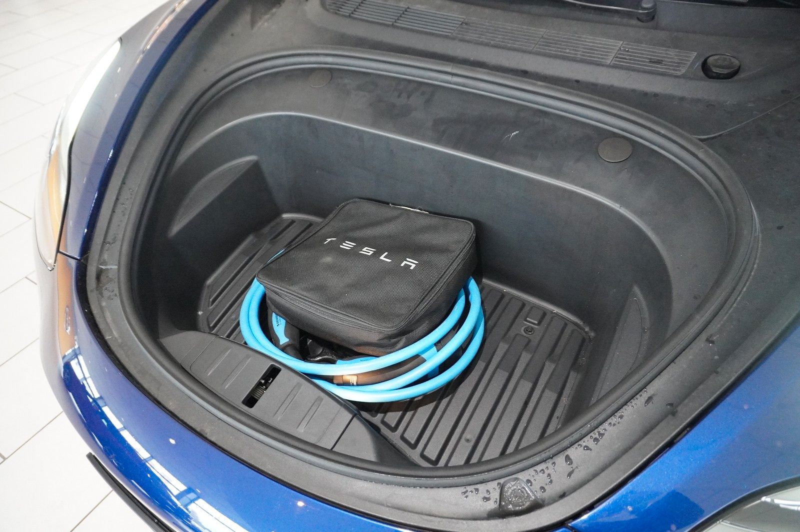 Fahrzeugabbildung Tesla Model 3 PERFORMANCE DUAL-MOTOR NAVI/LED/KAMERA