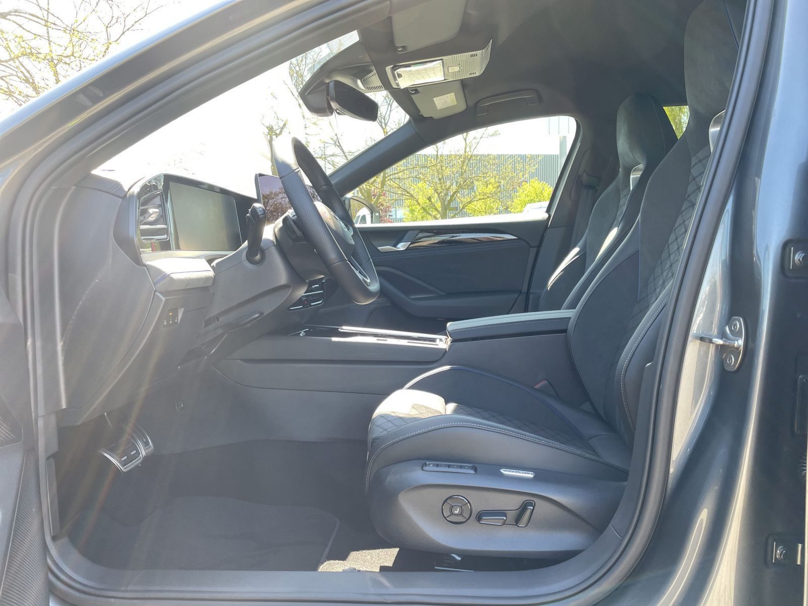 Volkswagen Passat - Bild 6