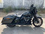 Harley-Davidson Street Glide ST (FLHXST) - Jekyll & Hyde // WHIM