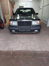 Mercedes-Benz Mercedes Benz W124 - gebrauchte Mercedes-Benz E 300 aus dem Jahr 1987