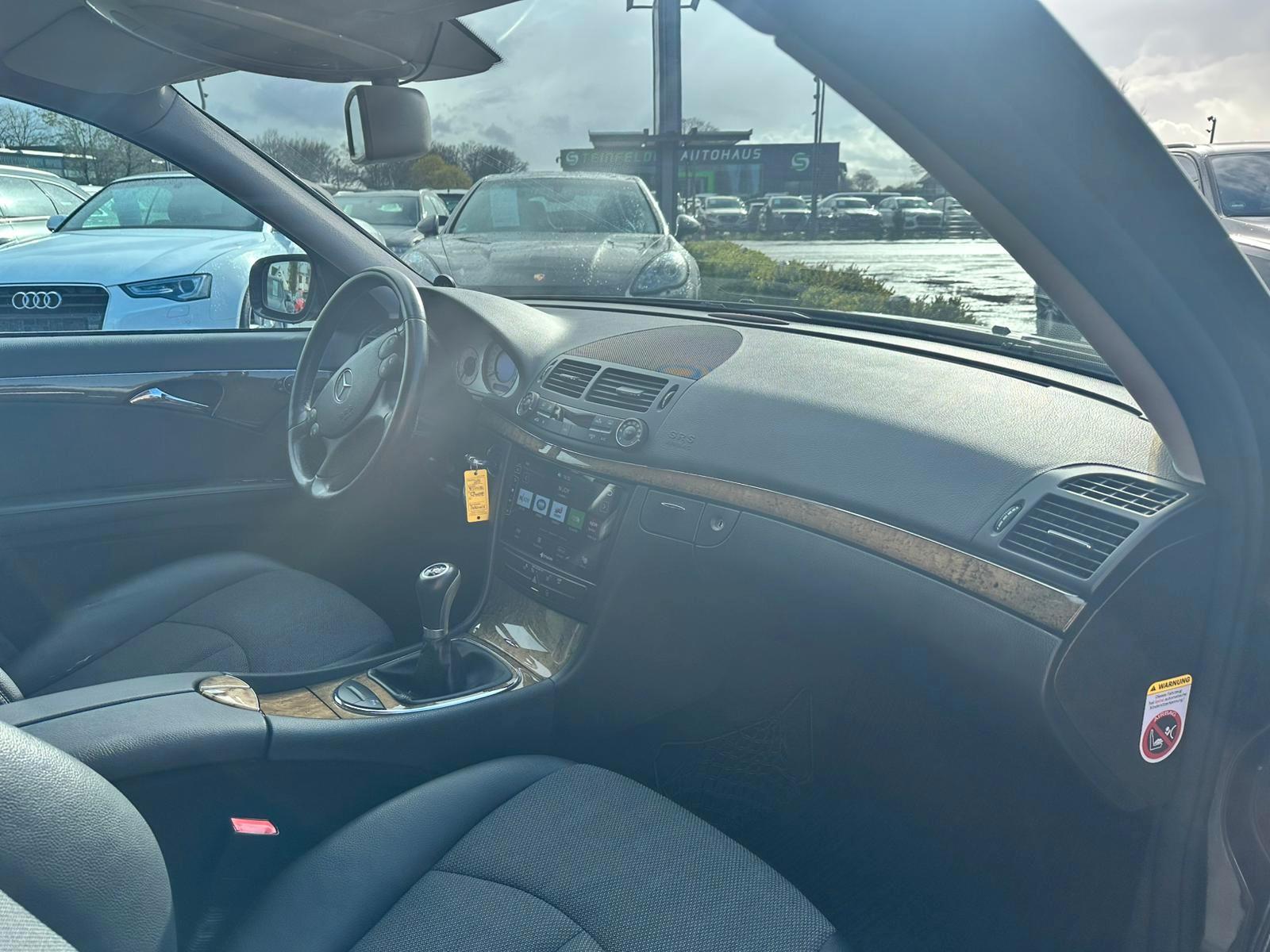 Mercedes-Benz E 220 Limousine CDI AVANTGARDE TMP CAM NAVI