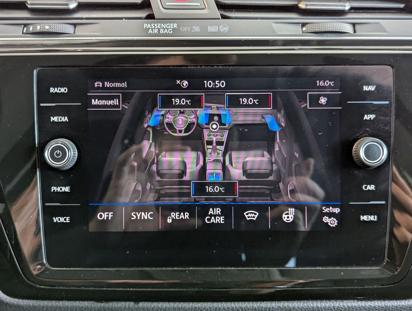 VW Touran 1.5 TSI Highline 7-Sitze Kamera LED AHK - Image 29