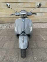 Vespa GTS SuperTech 125 Super Tech - VESPA GT