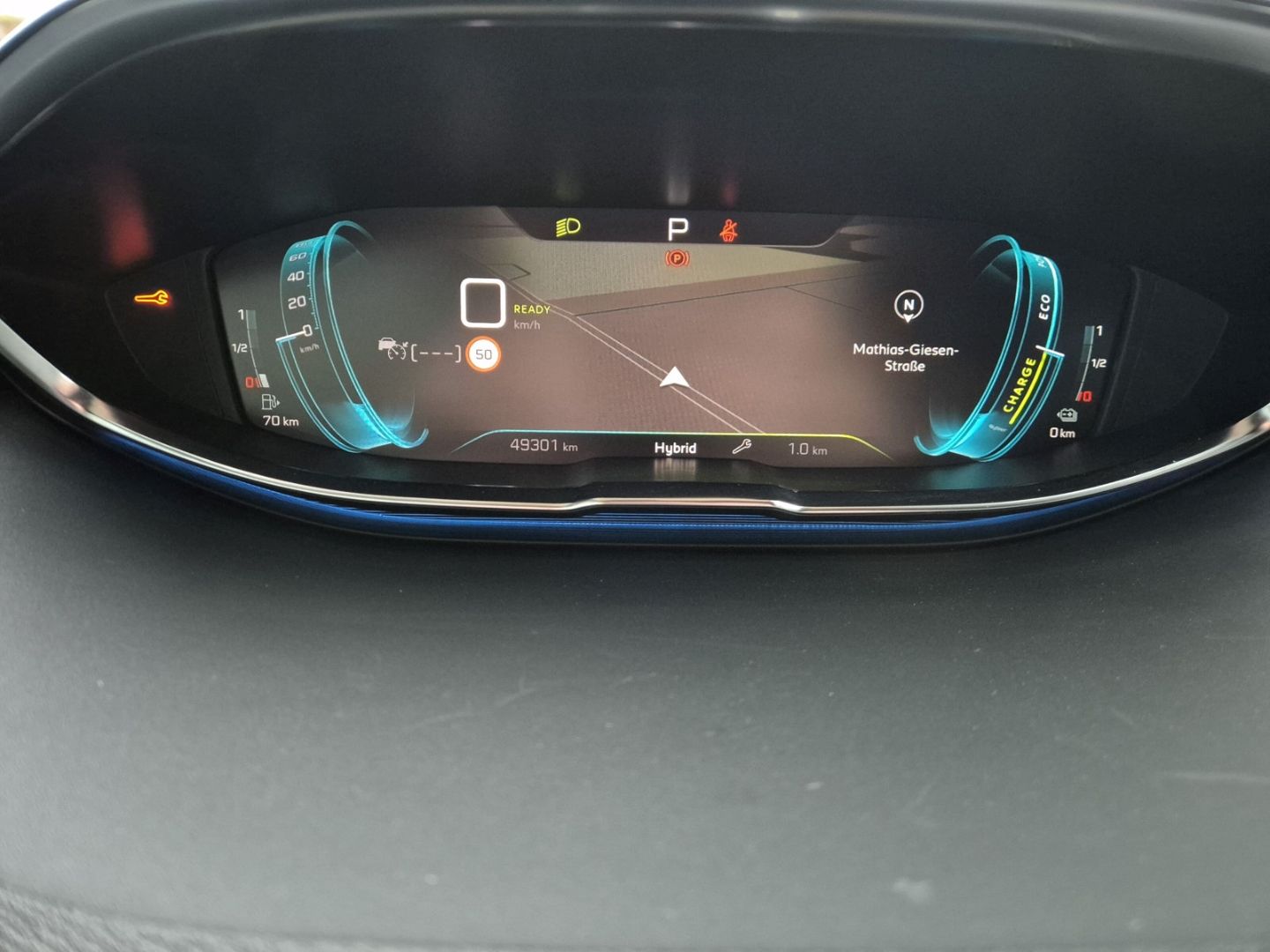 Fahrzeugabbildung Peugeot 3008 Hybrid 225 GT El. Panodach Navi Leder Digit