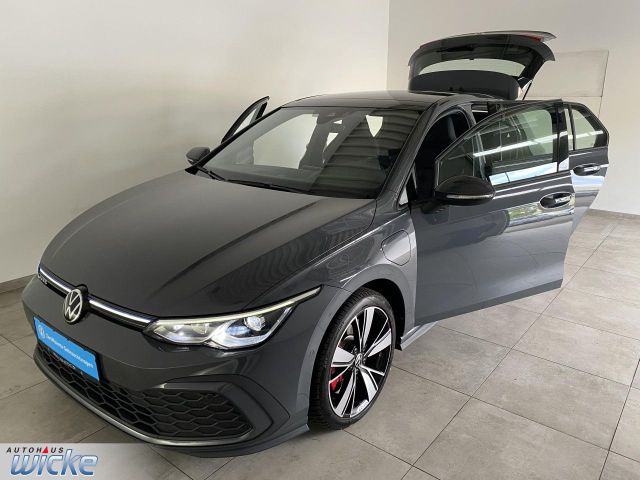 Golf VIII 1.4 TSI DSG GTE eHybrid NAVI KLIMA PAN