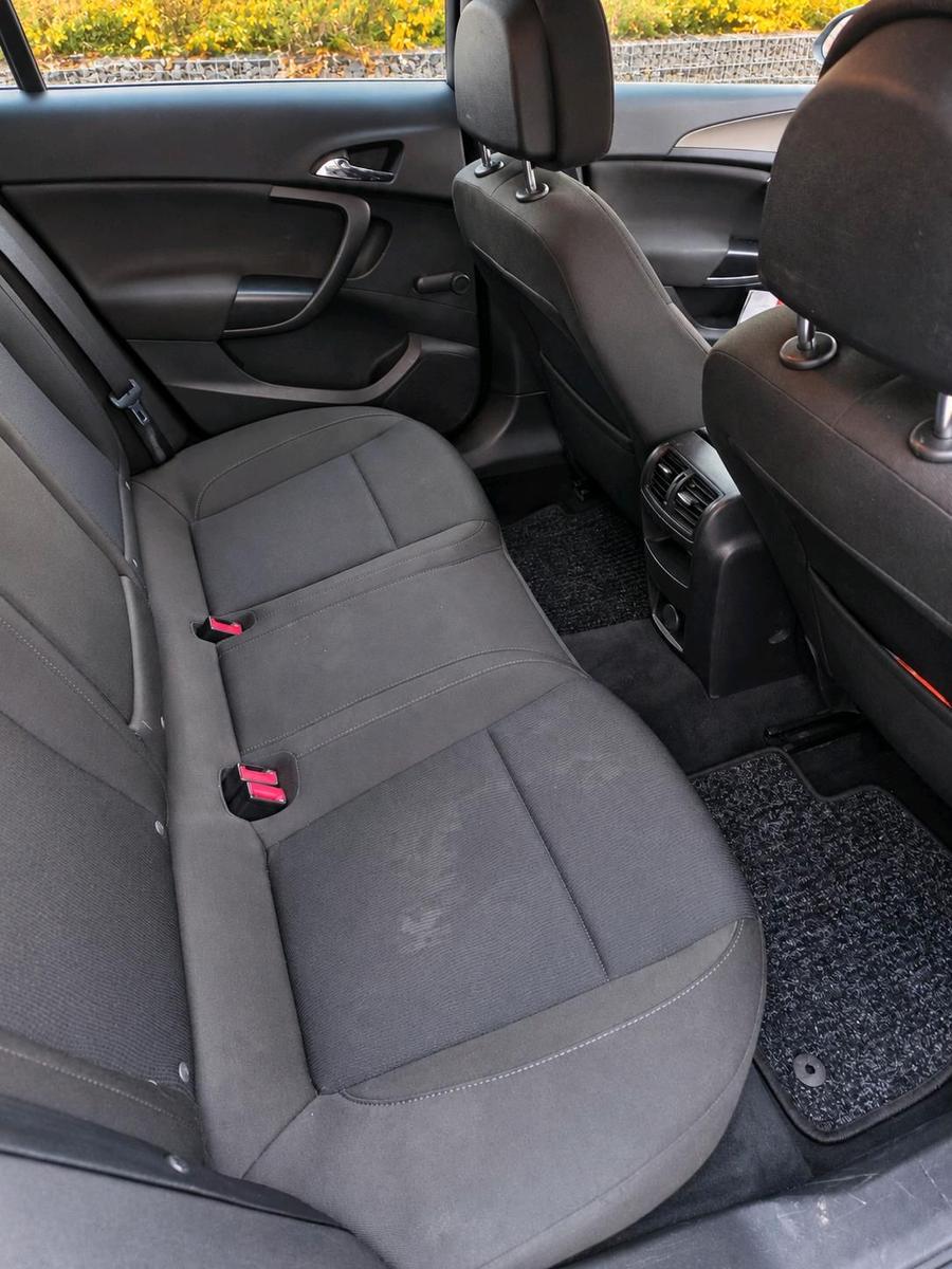 Opel Insignia 2009 — photo 8