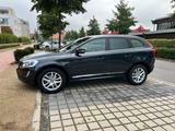 Volvo XC60 D4 Summum Geartronic Summum - Volvo XC60 von privat