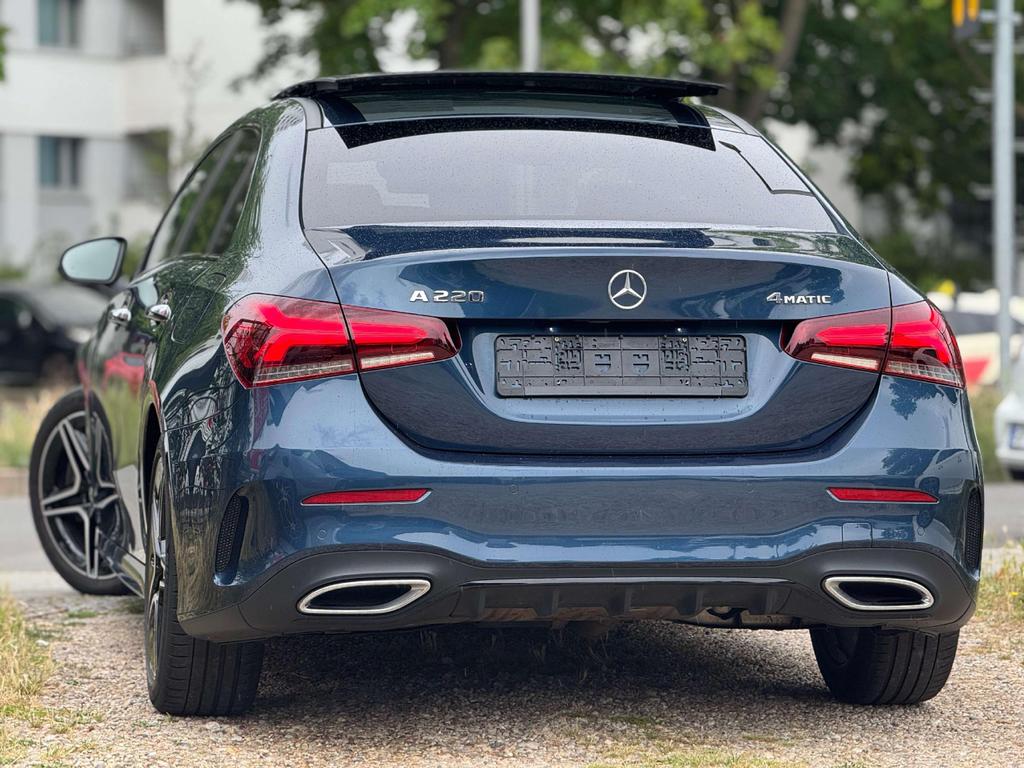 Mercedes-Benz A 220