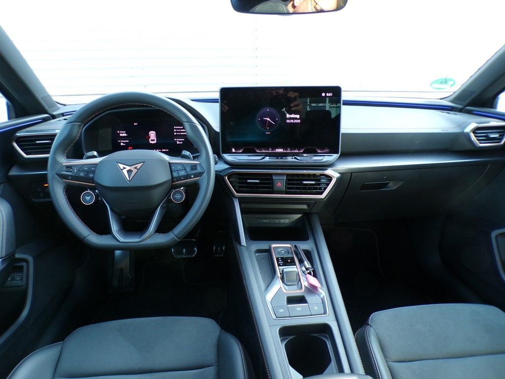 Fahrzeugabbildung SEAT CUPRA Leon Sportstourer VZ 1.5 e-Hybrid