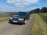 Mercedes-Benz Mercedes Benz w124 230e e230 Daimler Benz - Mercedes-Benz E 230: W124