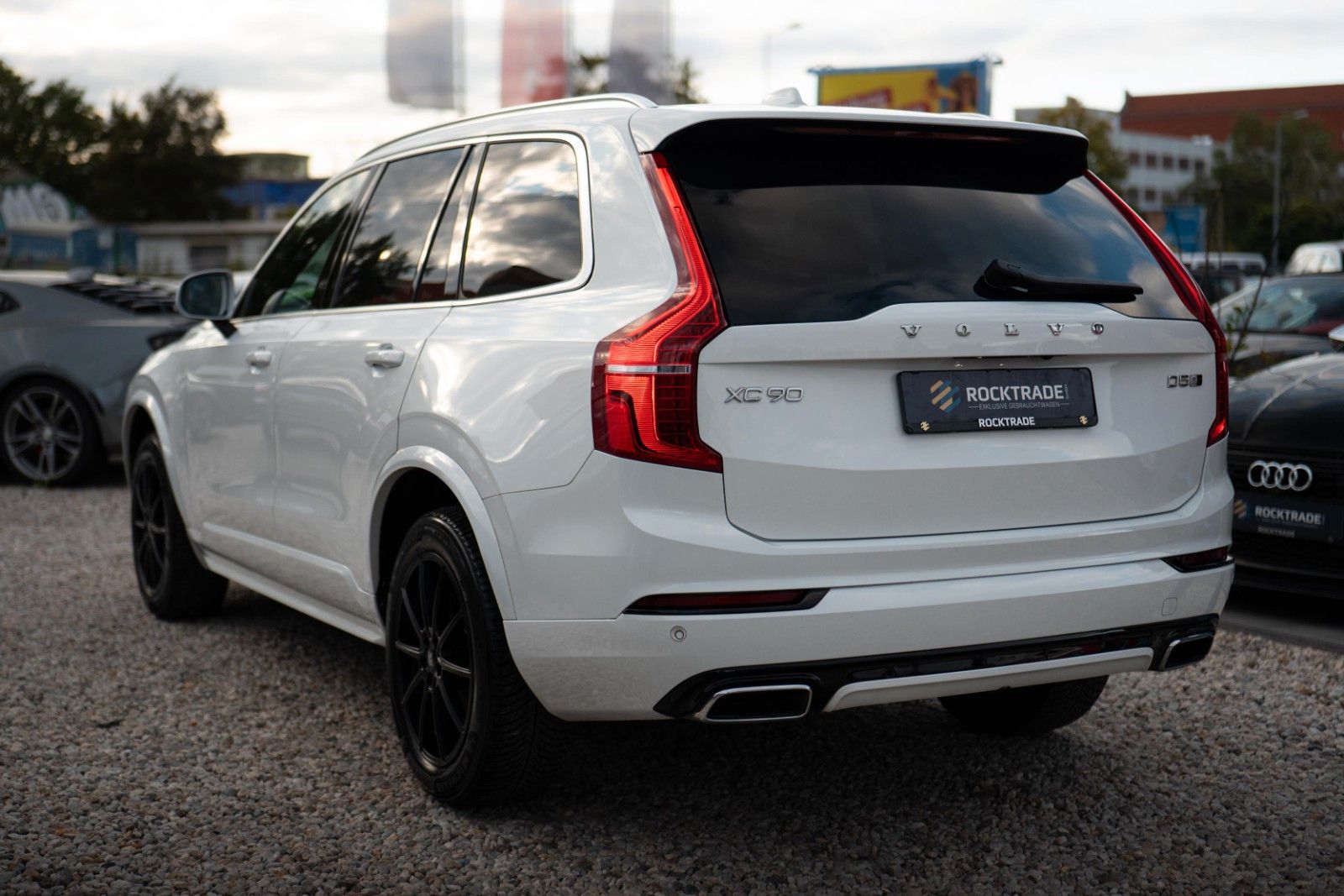 Fahrzeugabbildung Volvo XC90 R Design AWD Night-Paket | ACC | LED | DAB+