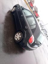 Kia Rio 2011. 5 Sitzplätze . Benzin . - gebrauchte Kia Rio aus dem Jahr 2011