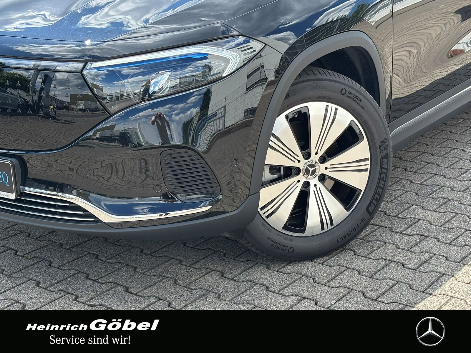 Fahrzeugabbildung Mercedes-Benz EQA 250+ PROGRESSIVE*BURMESTER*AMBIENTEBEL*KAMER