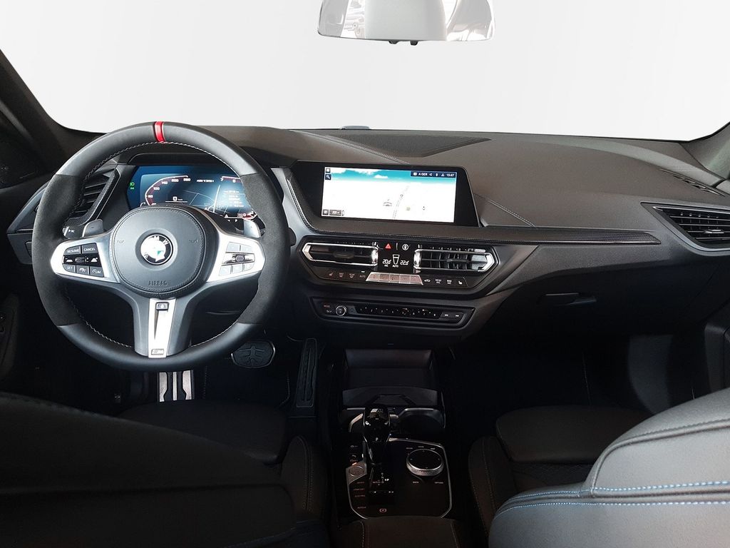 BMW M135 i xDrive M Performance HarmanKardon HUD ACC 
