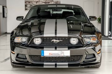 Ford Mustang - 2