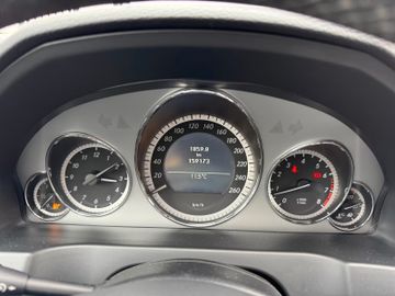 Mercedes-Benz E 200 CGI AMG-LINE Coupe|Xenon|Leder