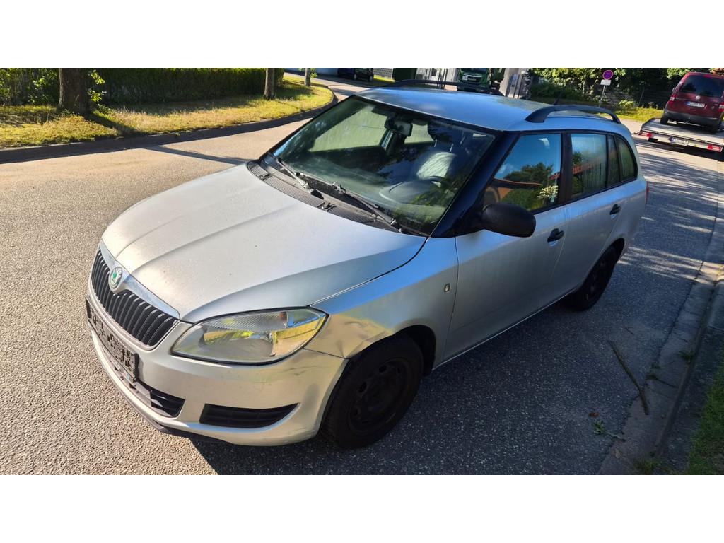 Skoda Fabia 2012 — photo 10