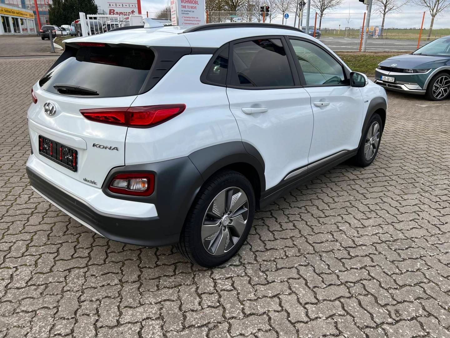 Fahrzeugabbildung Hyundai Kona (OS)(2017->) DE - SUV5