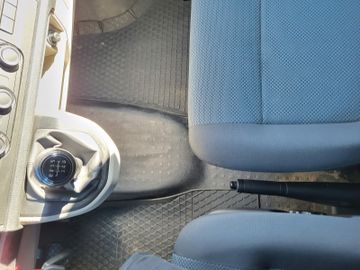 Fahrzeugabbildung Volkswagen T6 Kombi L1 H1   4-Motion