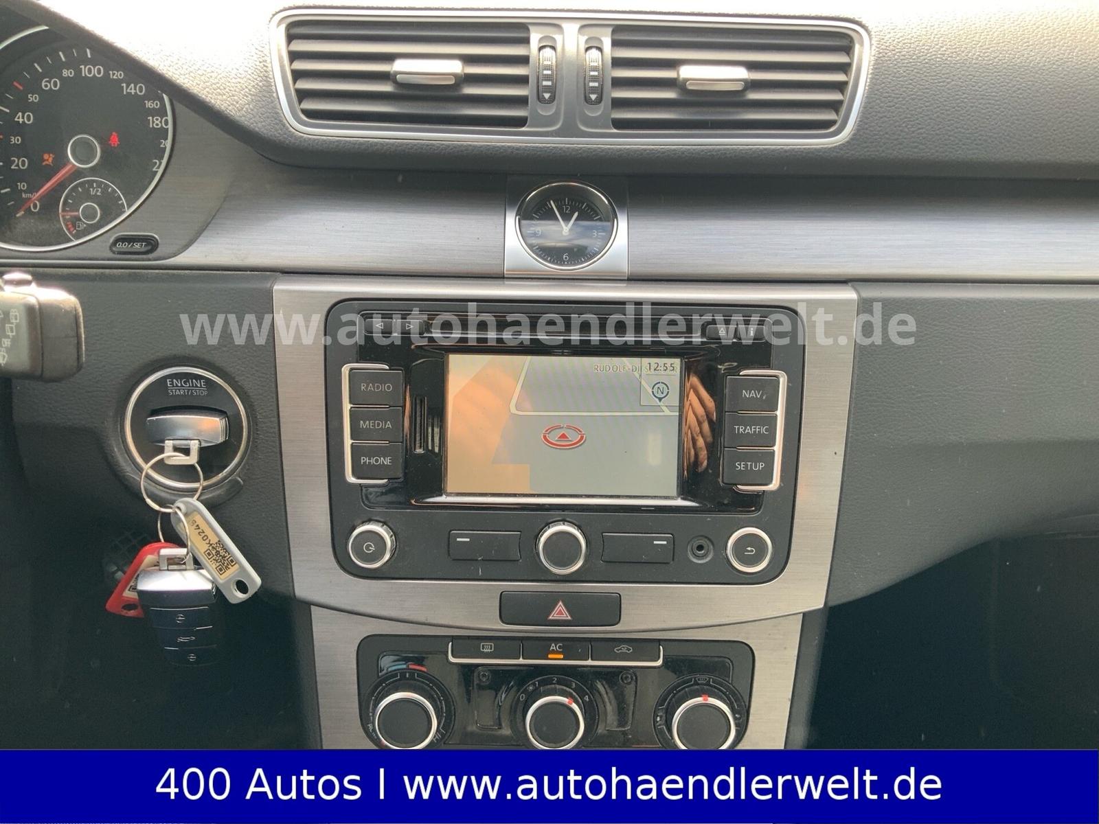 Volkswagen Passat 2012 — photo 14