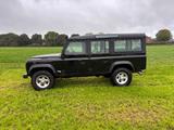 Land Rover Defender 110 Td5 Station Wagon  - Land Rover Defender: Schiebedach
