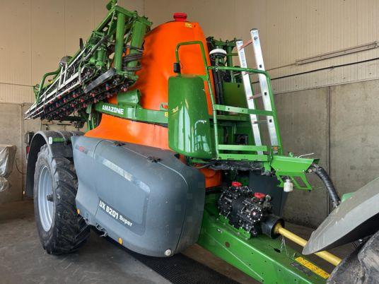 Amazone UX 6201 SUPER  LENKACHSE  GPS