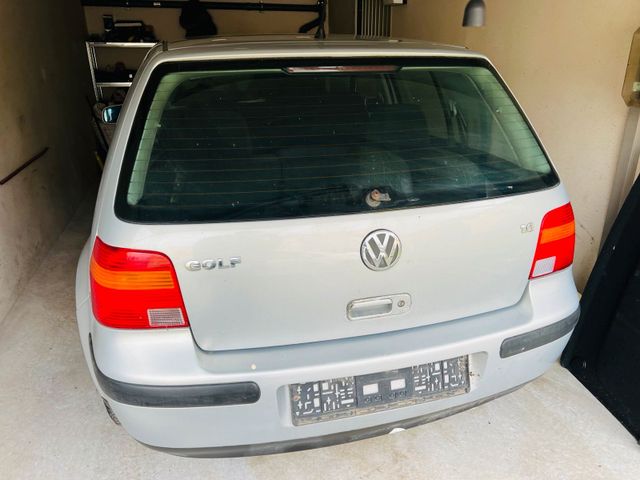 Volkswagen Kfz Golf 4 1.6 sr motion