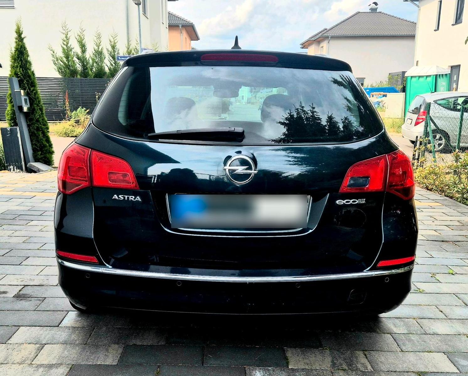Opel Astra 2015 — photo 5
