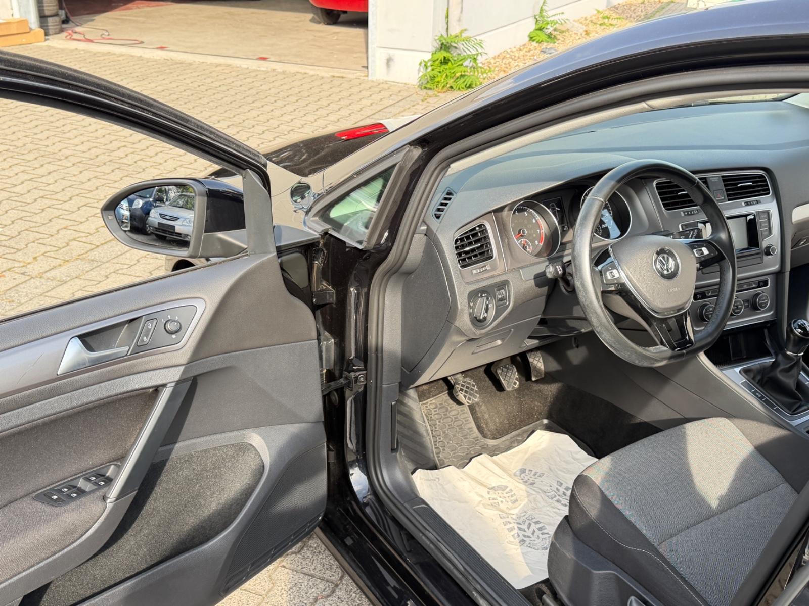 Volkswagen Golf VII Variant Trendline BMT