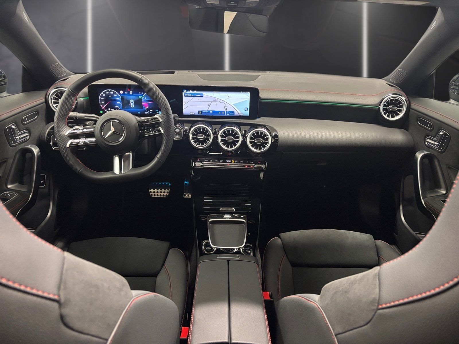 Fahrzeugabbildung Mercedes-Benz CLA 200 AMG Plus*Pano*HUD*19"*Night*MBeam*Totwi*