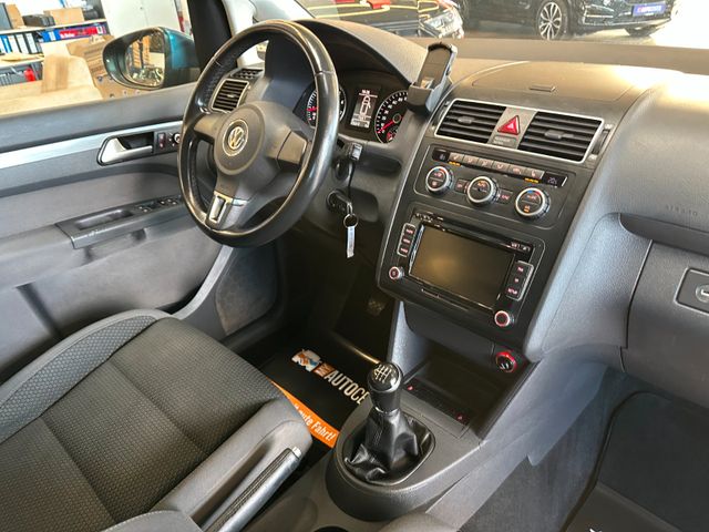 MYAUTOCENTER – Gebraucht- und Jahreswagen mit Werkstattservice in Pfaffenhofen Volkswagen Touran*7-Sitzer*TEMPO*2ZONEN*SitzHZ*PDC*TÜV 528
