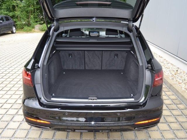 A4 Avant 45 TFSI quattro S-tronic S line COMPETI