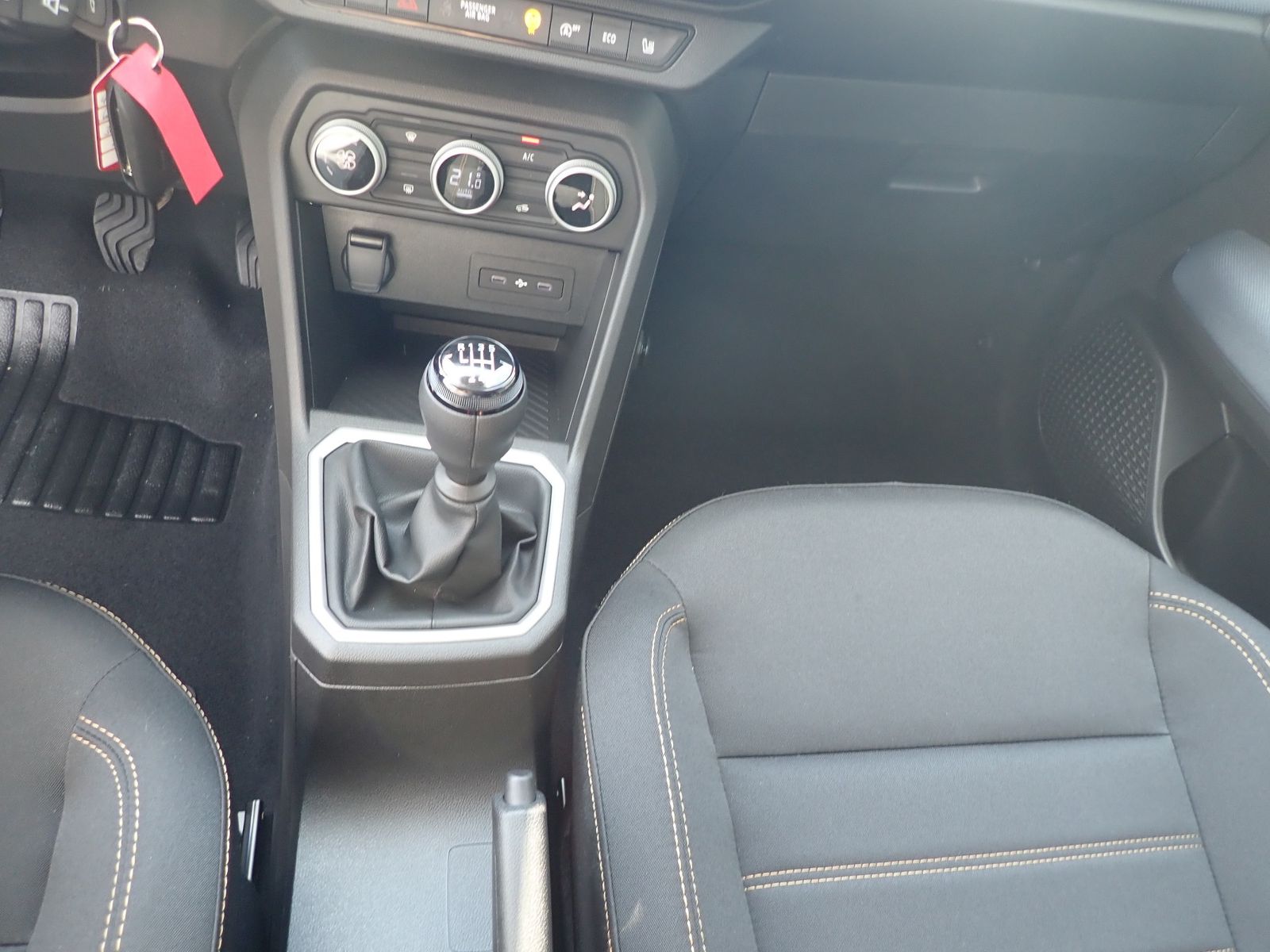 Fahrzeugabbildung Dacia Sandero Stepway Expression TCe 110