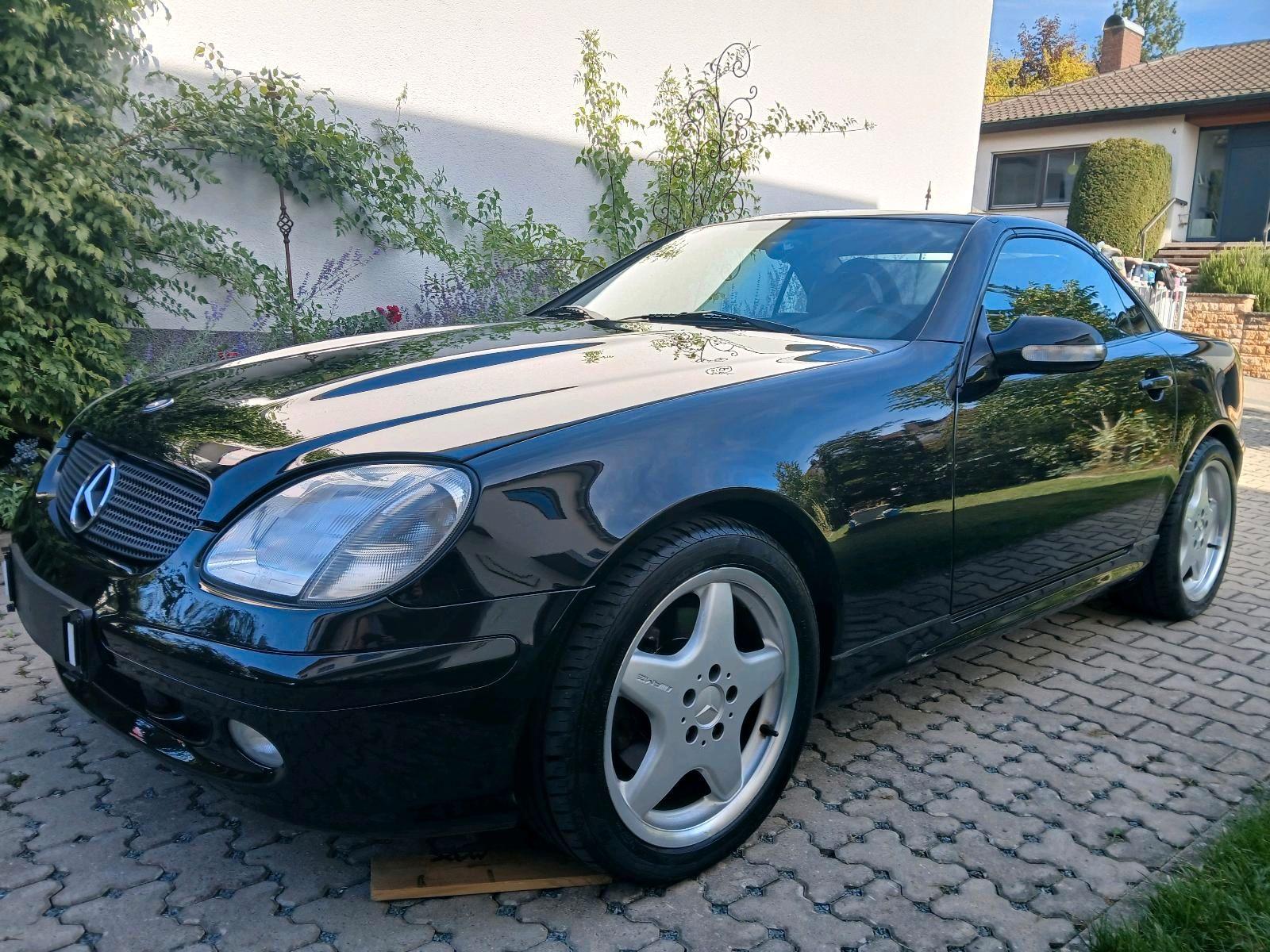 Mercedes-Benz SLK 320