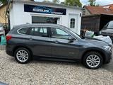 BMW X1 xDrive 20 i Advantage Autom.LED ACC MFL Navi - BMW X1 mit Benzin-Antrieb: Geländewagen