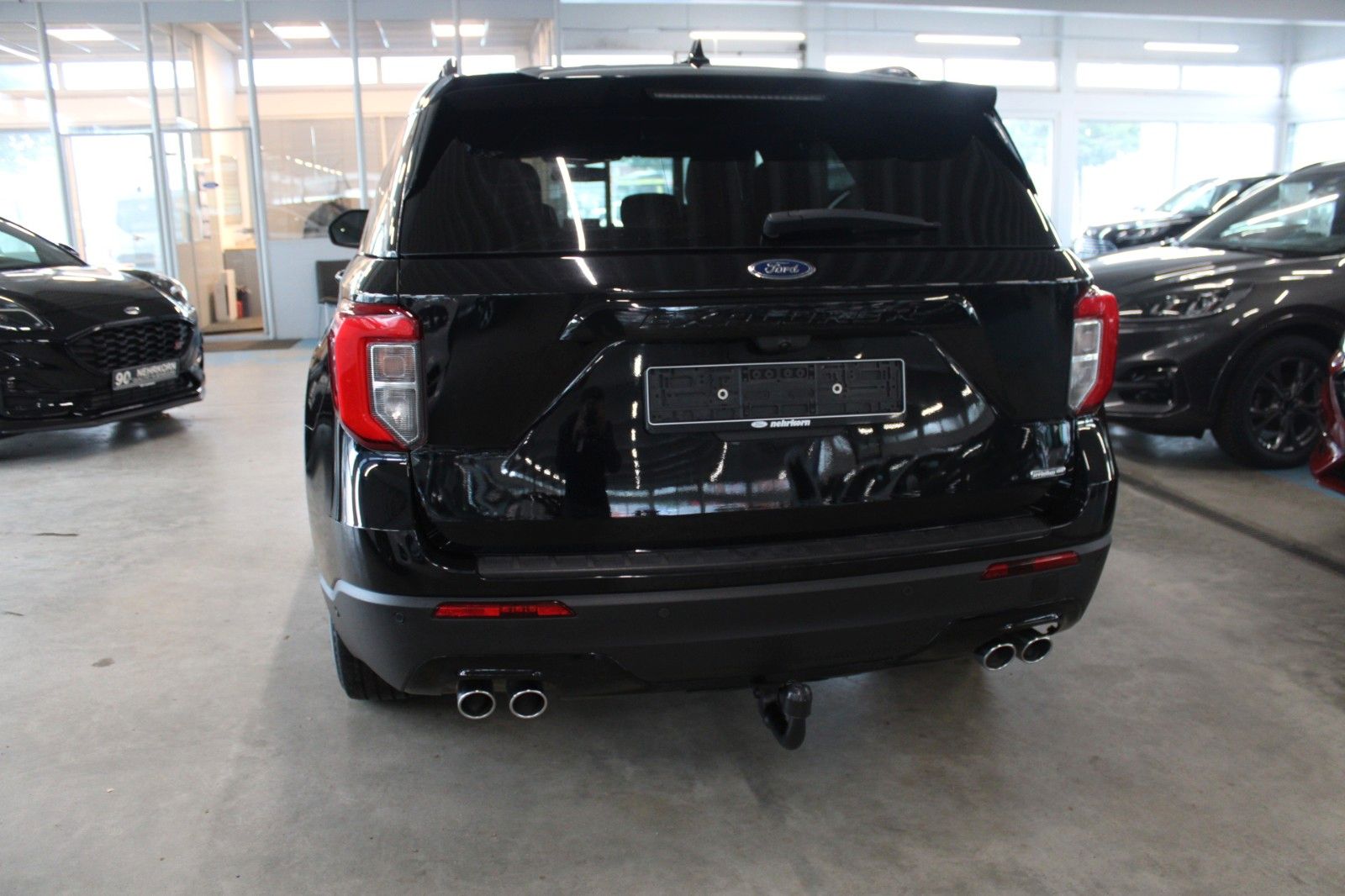 Fahrzeugabbildung Ford Explorer 3,0 PHEV Aut. ST-Line 7-Sitze PANO AHK