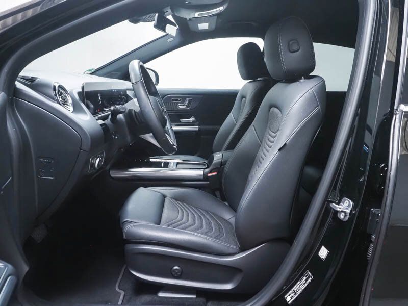 Mercedes-Benz EQA 300 4-M ADVANCED AHK MEMORY 360° KAMERA 18 foto 6