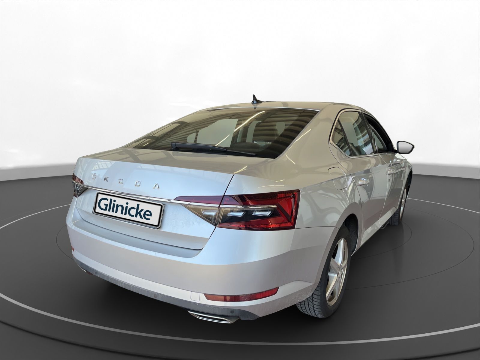 Skoda Superb 2.0 TSI DSG Style 4x4 SiHz PDC LED foto 4