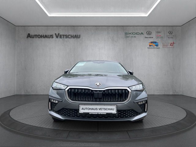 Scala 1.0 TSI Bluetooth LED Einparkhilfe