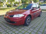 Renault Megane 1.6 Klima 4/5türig -Anhängerkupplung - Renault Megane aus 2008: 1.5