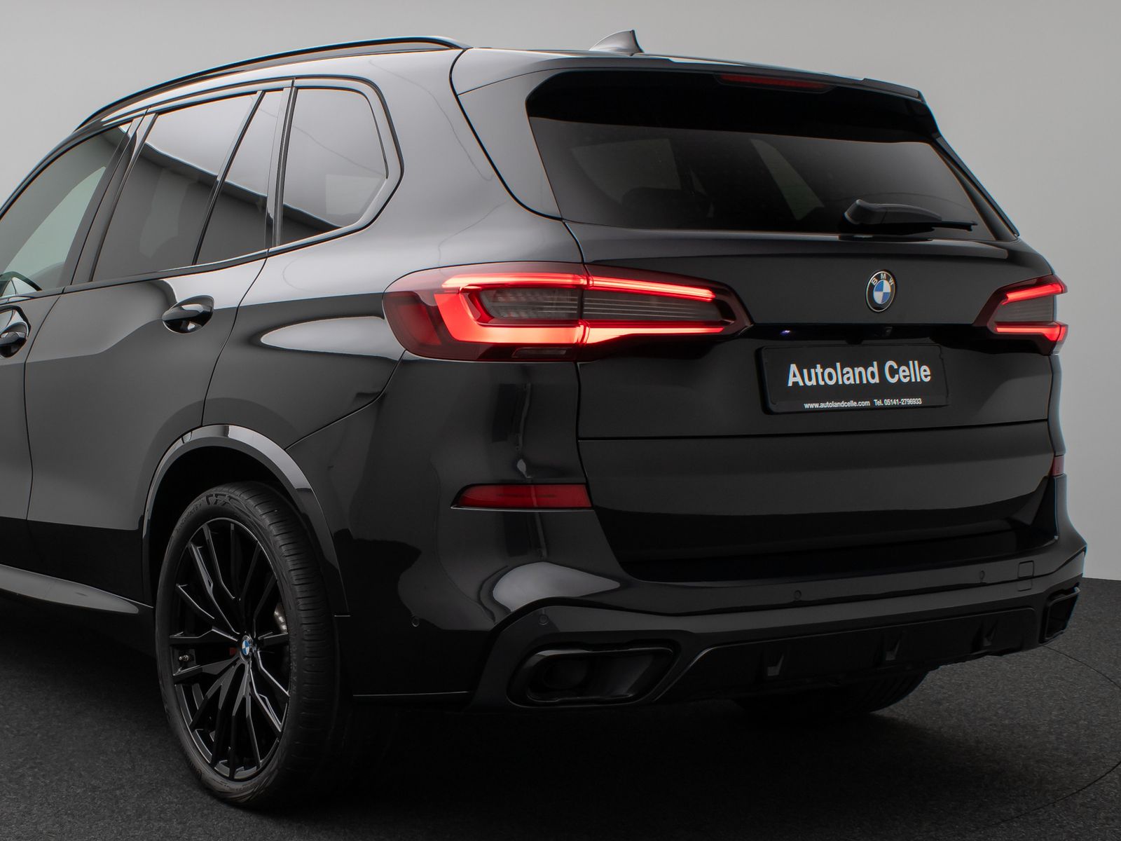 Fahrzeugabbildung BMW X5 xD30d M Sport Panorama Kamera HUD DAB HiFi