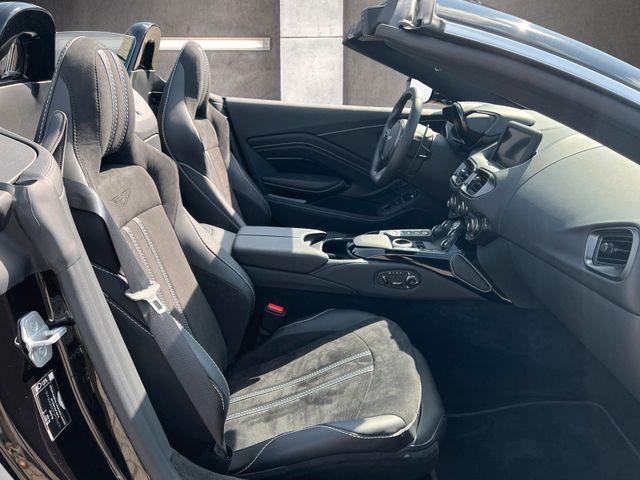 Fahrzeugabbildung Aston Martin V8 Vantage 4.0 Roadster