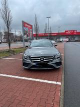 Mercedes-Benz E 220 d 4MATIC  - Mercedes-Benz E 220 Gebrauchtwagen in Hannover
